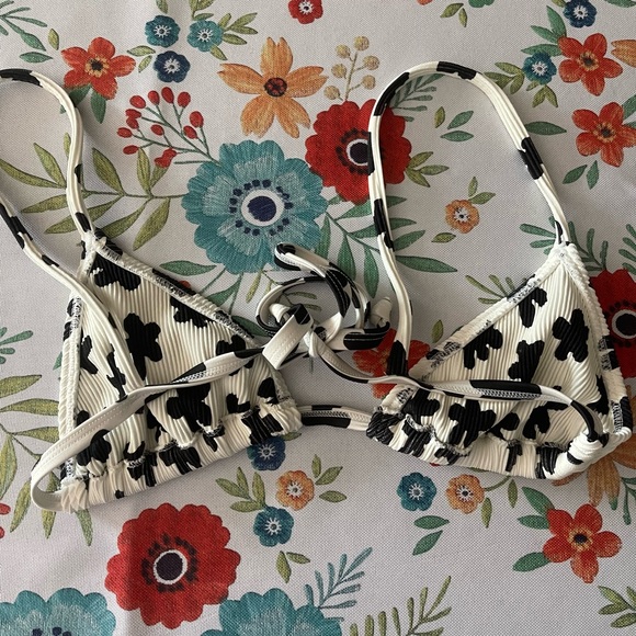 Kulani Kinis Swim Kulani Kinis X Hannah Meloche Ribbed Ditsy Floral